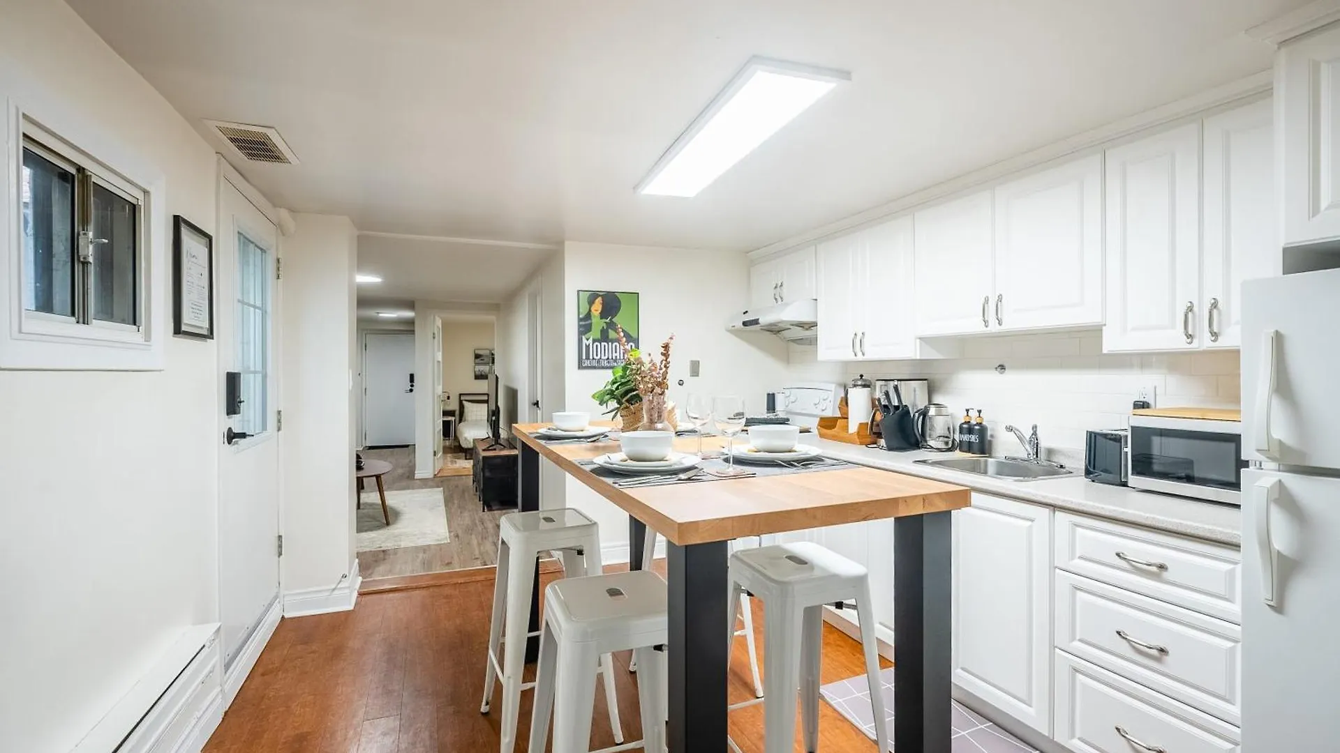 Modern 2Br Apt - Close To Trinity Bellwoods Park Apartment Toronto
